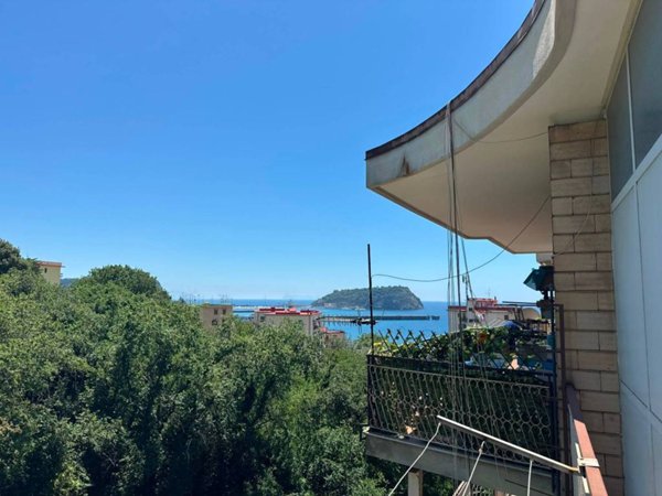 appartamento in affitto a Napoli in zona Bagnoli