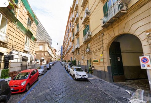 appartamento in affitto a Napoli in zona Chiaia