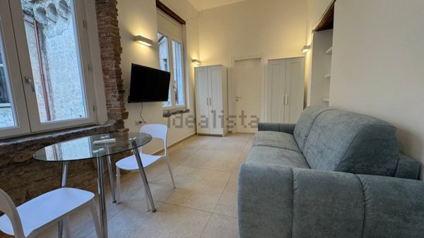 appartamento in affitto a Napoli in zona Pendino / San Giuseppe