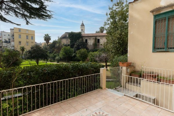 appartamento in affitto a Napoli in zona San Lorenzo