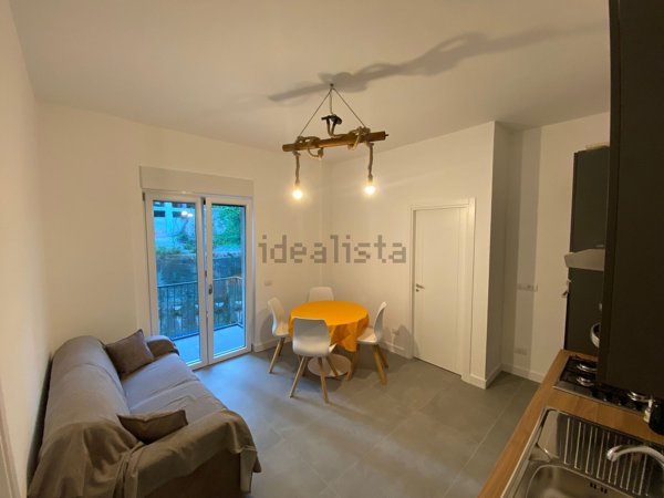 appartamento in affitto a Napoli in zona Chiaia