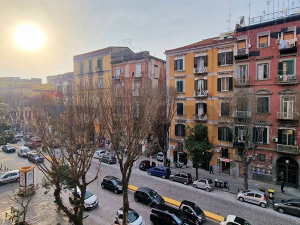 appartamento in affitto a Napoli in zona Stella