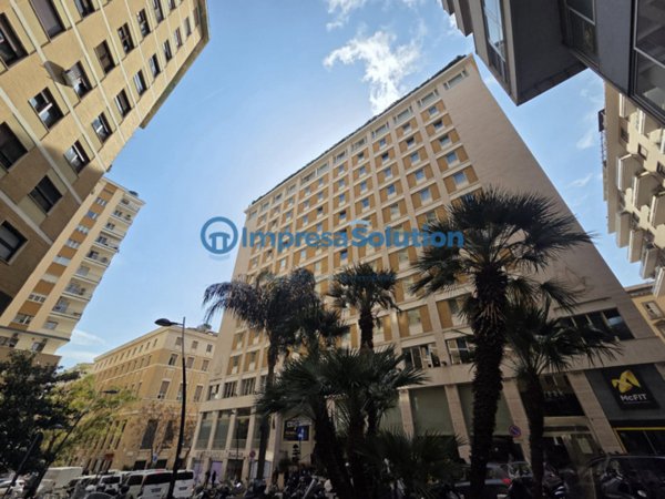 negozio in affitto a Napoli in zona Montecalvario