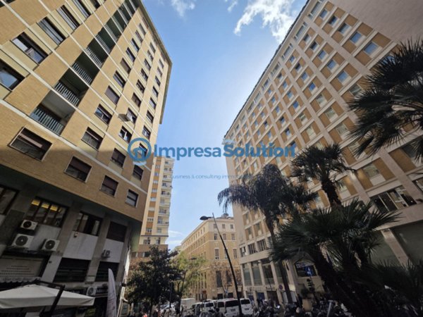 negozio in affitto a Napoli in zona Montecalvario