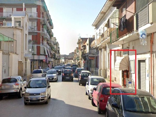 negozio in affitto a Napoli in zona Secondigliano
