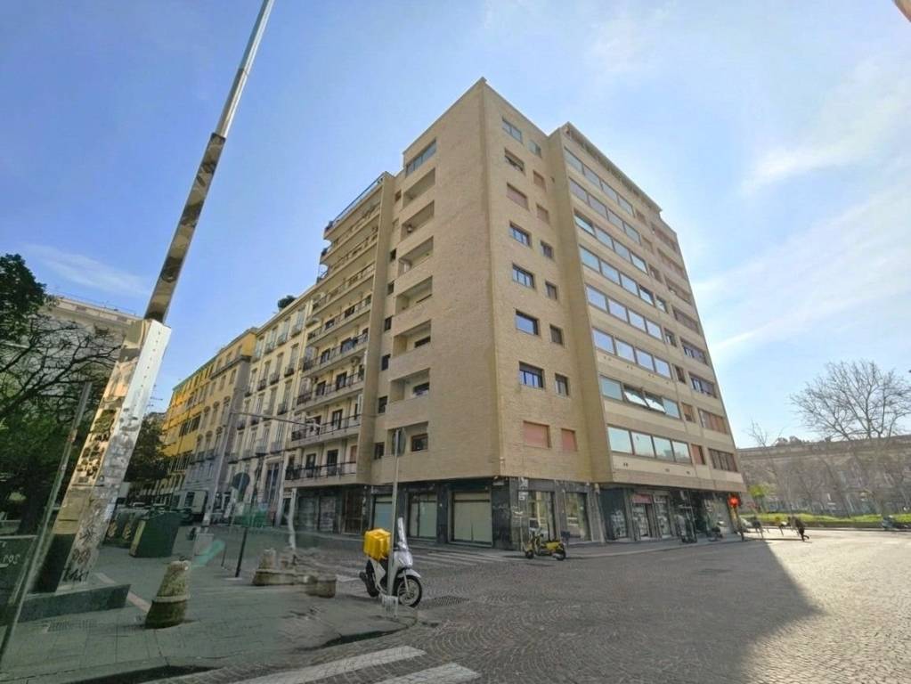 appartamento in affitto a Napoli in zona Chiaia