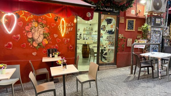 negozio in affitto a Napoli in zona San Ferdinando