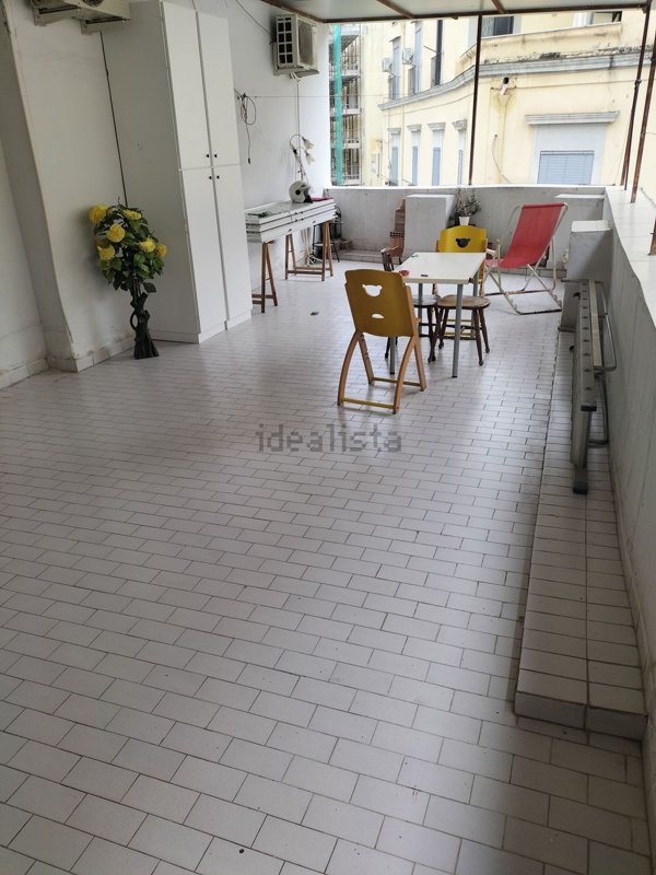 appartamento in affitto a Napoli in zona Stella