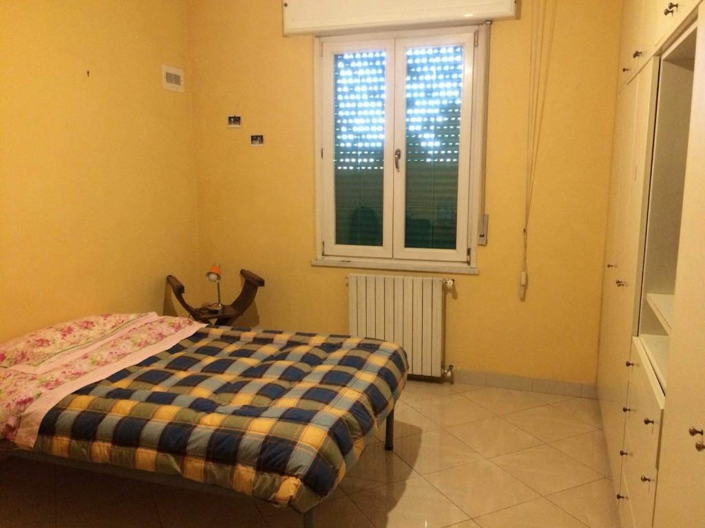 camera singola in affitto a Napoli in zona Fuorigrotta