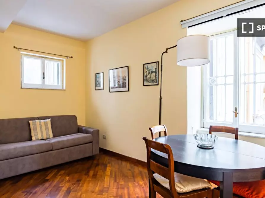 appartamento in affitto a Napoli in zona Chiaia