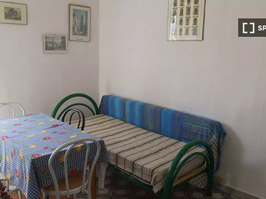 appartamento in affitto a Napoli in zona Porto