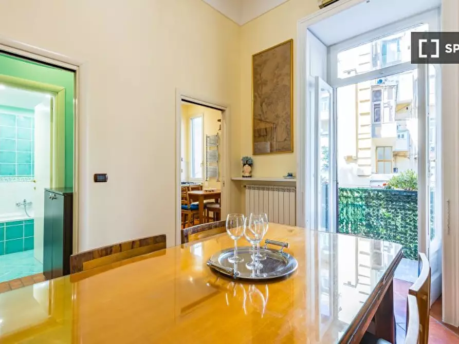 appartamento in affitto a Napoli in zona Chiaia