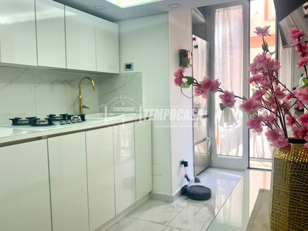 appartamento in affitto a Napoli in zona Pendino / San Giuseppe