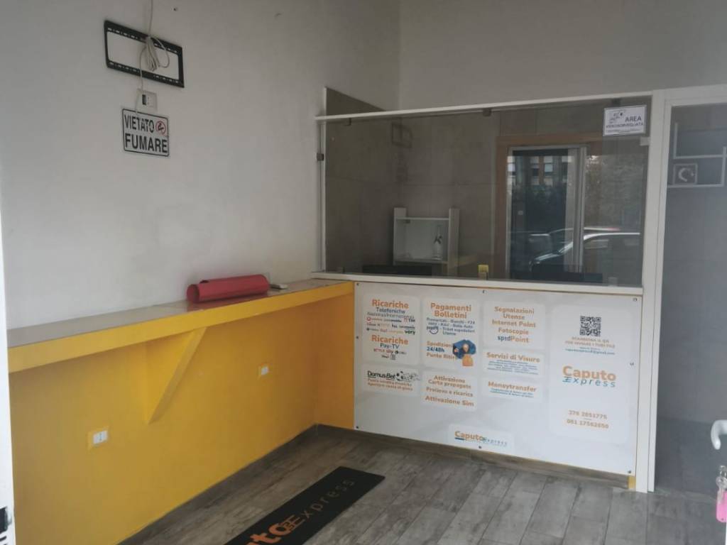 negozio in affitto a Napoli in zona Camaldoli