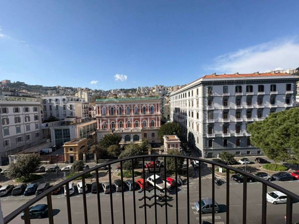 appartamento in affitto a Napoli in zona Chiaia