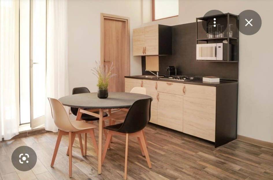 appartamento in affitto a Napoli in zona Chiaia