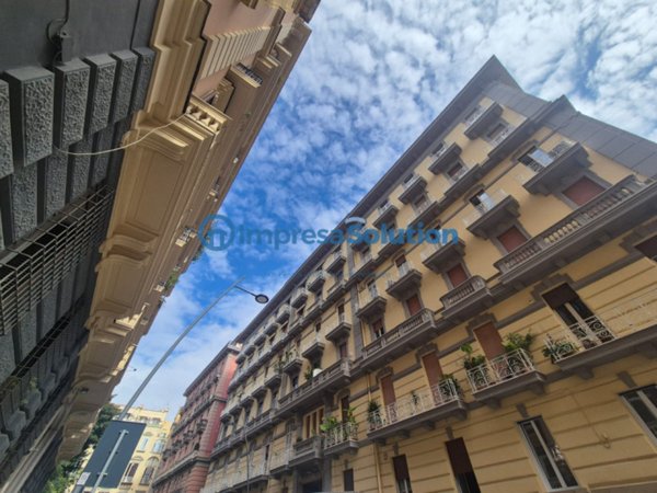 ufficio in affitto a Napoli in zona Chiaia