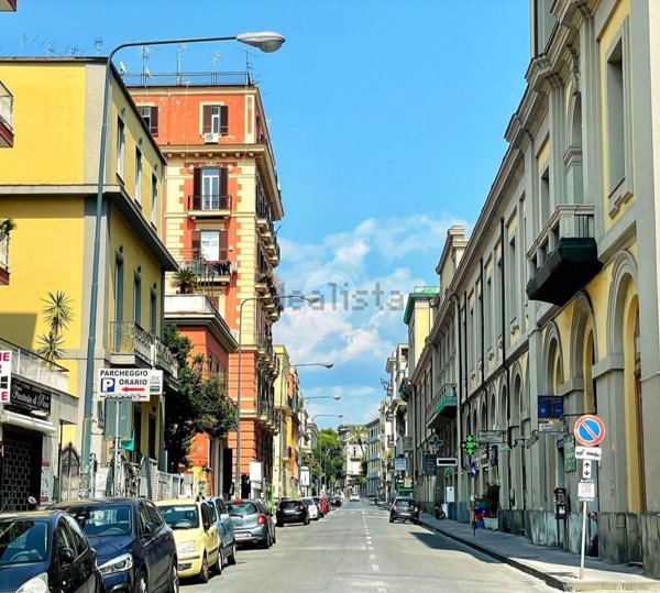 appartamento in affitto a Napoli in zona Chiaia