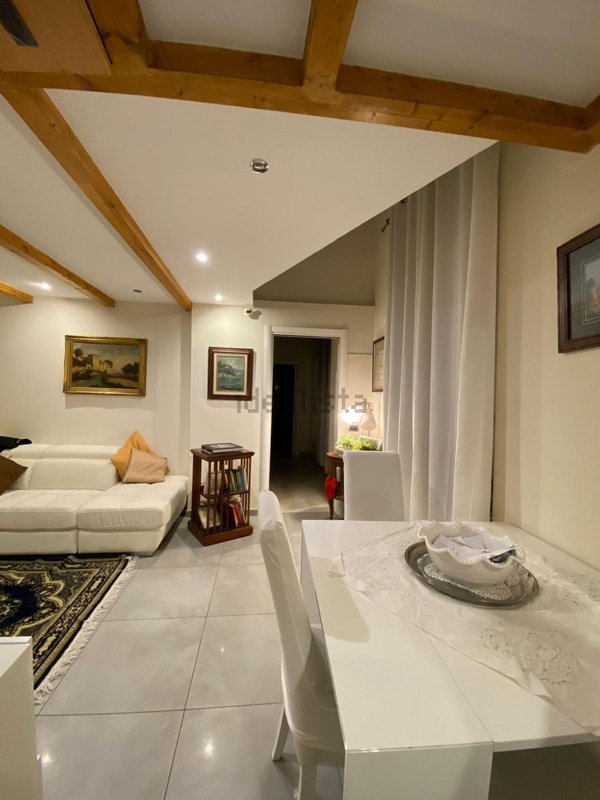 appartamento in affitto a Napoli in zona San Ferdinando