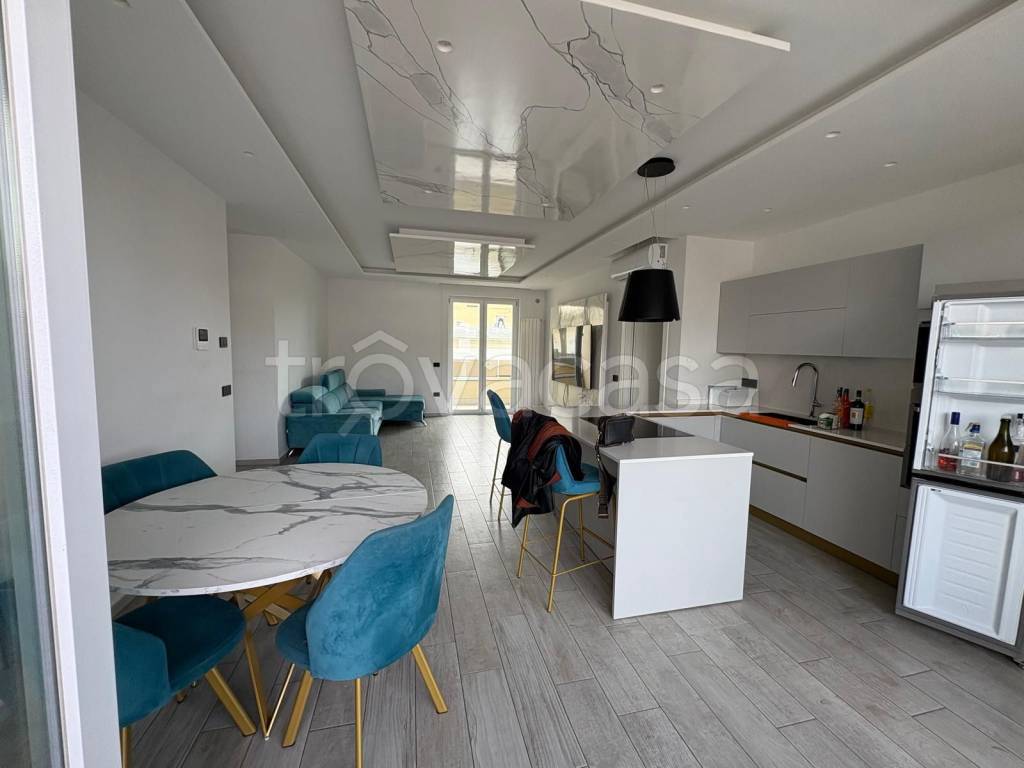 appartamento in affitto a Napoli in zona Zona Industriale-Ferrovia