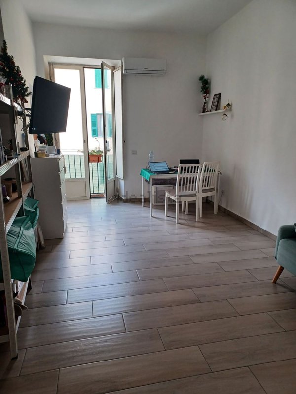 appartamento in affitto a Napoli in zona Chiaia