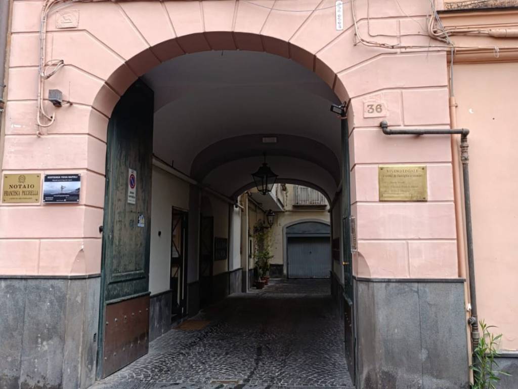 appartamento in affitto a Napoli in zona Chiaia