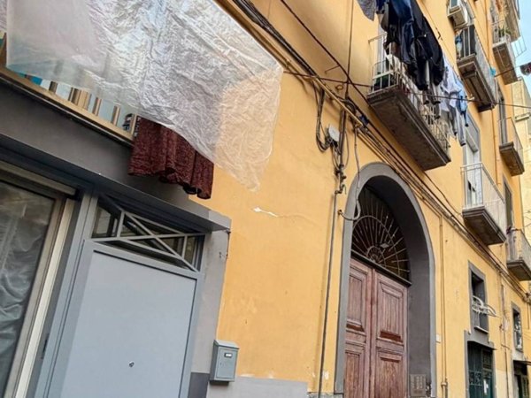 appartamento in affitto a Napoli in zona Stella
