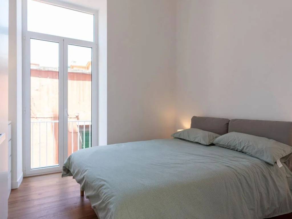 appartamento in affitto a Napoli in zona Chiaia
