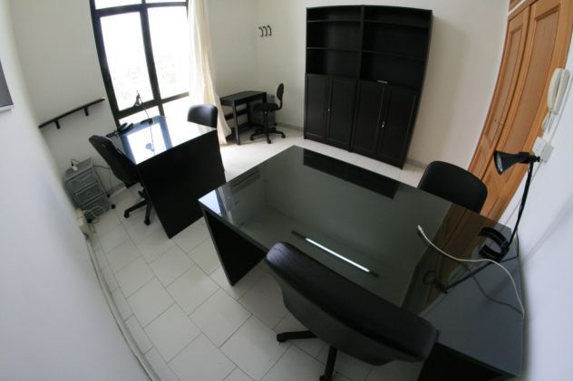 negozio in affitto a Napoli in zona Vicaria