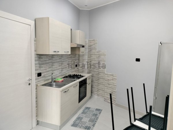 appartamento in affitto a Napoli in zona Stella