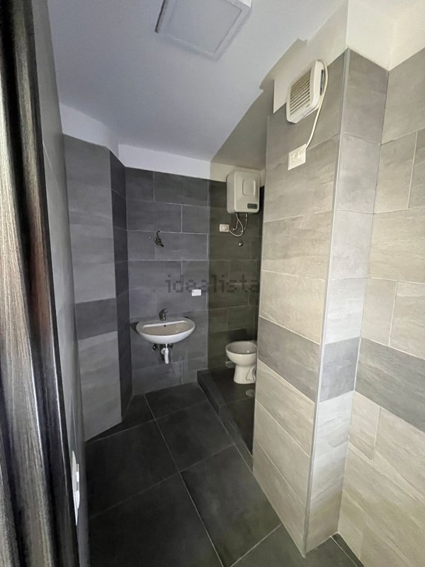 ufficio in affitto a Napoli in zona San Giovanni a Teduccio