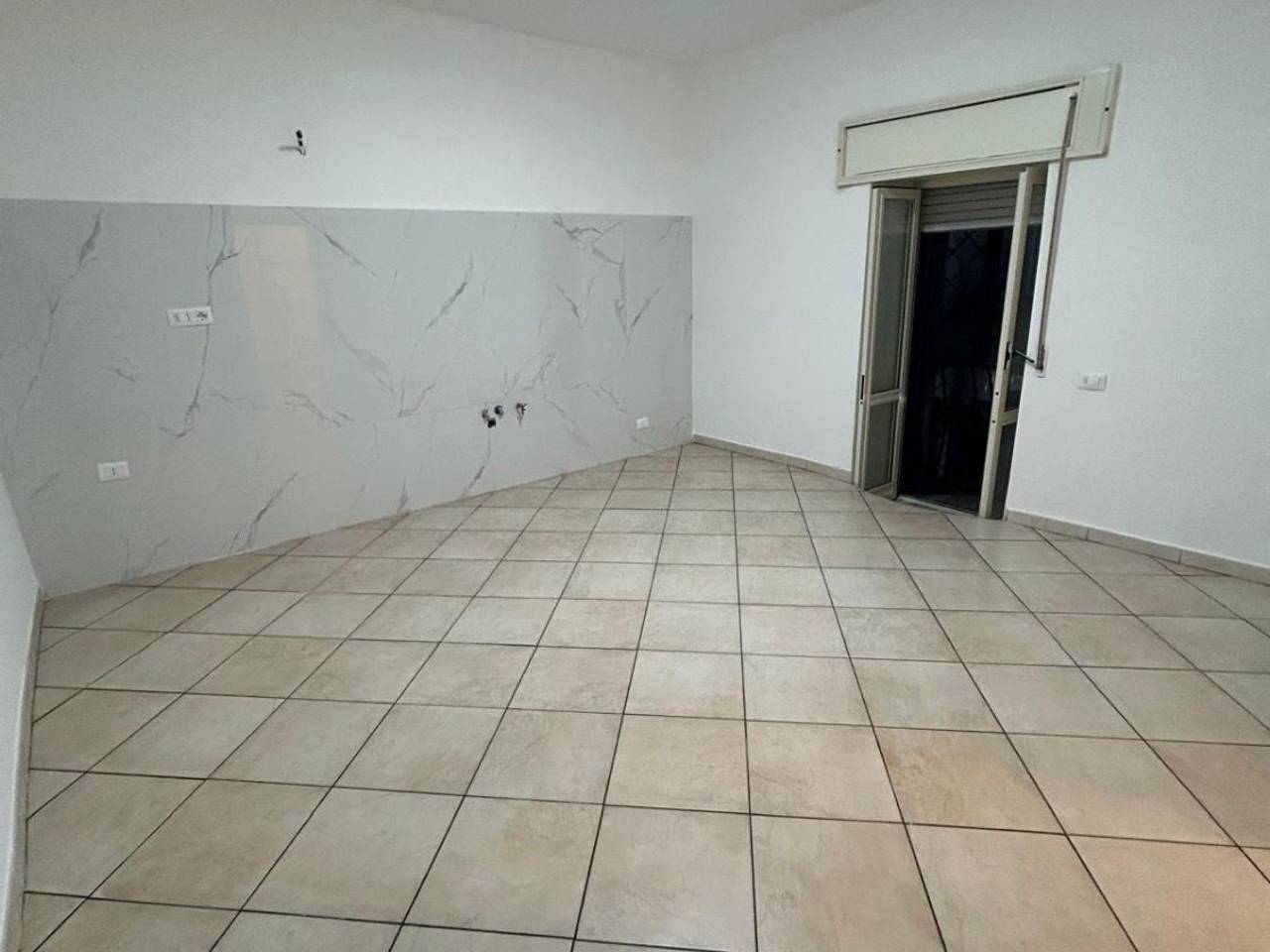 appartamento in affitto a Napoli in zona Stella