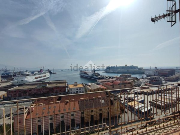 appartamento in affitto a Napoli in zona Porto
