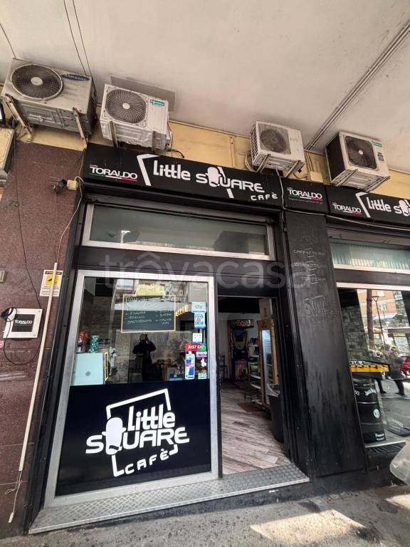 negozio in affitto a Napoli