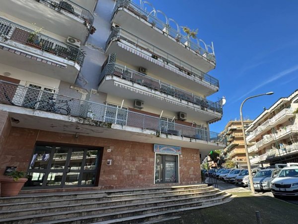 appartamento in affitto a Napoli in zona Capodimonte / Colli Aminei