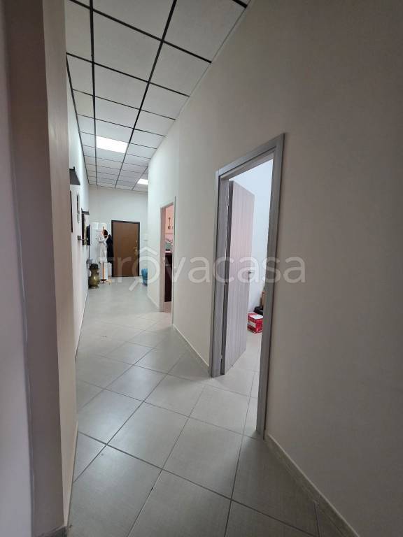 ufficio in affitto a Napoli in zona San Giovanni a Teduccio