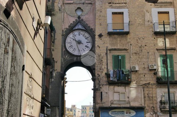 appartamento in affitto a Napoli in zona Mercato