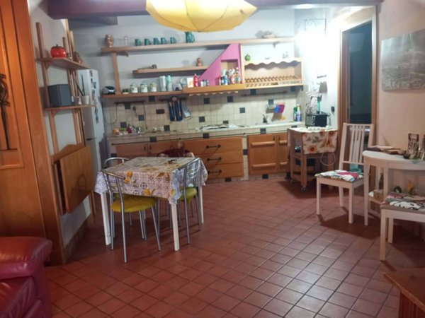 appartamento in affitto a Napoli in zona Vicaria