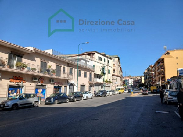 negozio in affitto a Napoli in zona Capodichino