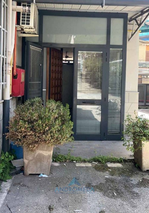 ufficio in affitto a Napoli in zona Scampia
