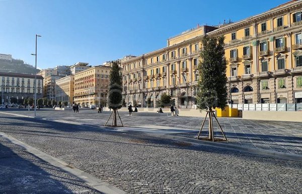 ufficio in affitto a Napoli in zona Porto