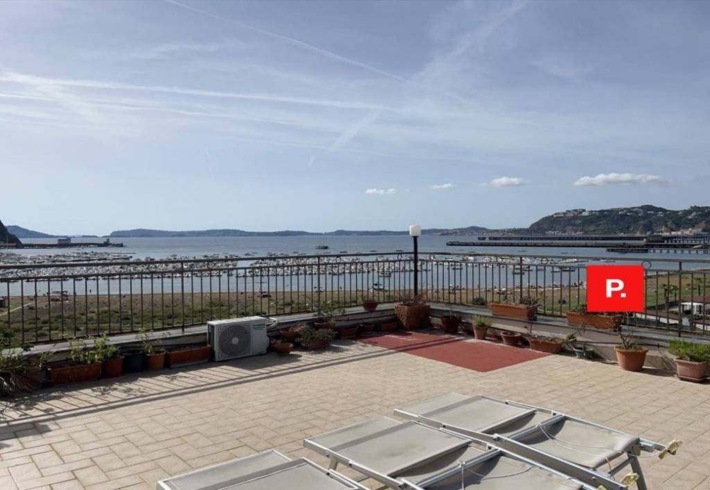 appartamento in affitto a Napoli in zona Bagnoli