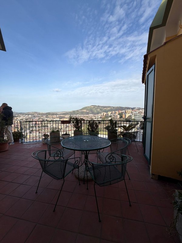 appartamento in affitto a Napoli in zona Posillipo