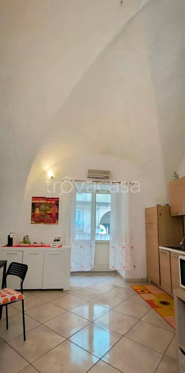 appartamento in affitto a Napoli in zona Chiaia