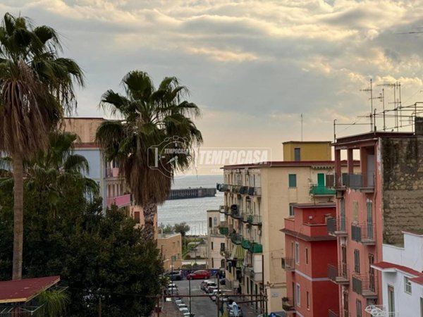 appartamento in affitto a Napoli in zona Bagnoli