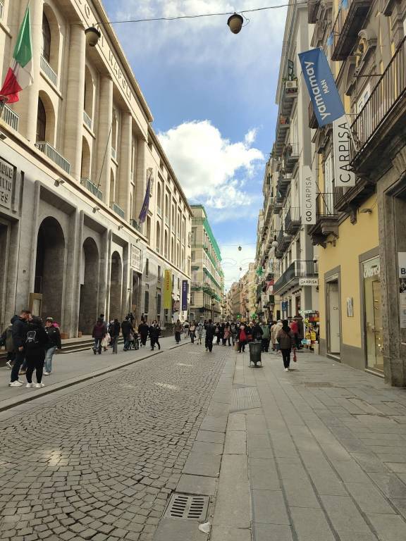 appartamento in affitto a Napoli in zona Porto