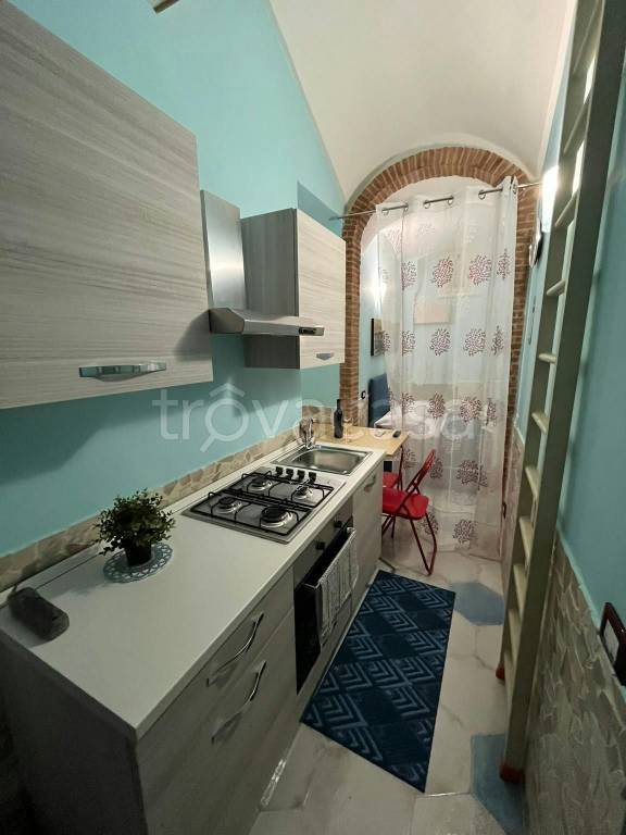 appartamento in affitto a Napoli in zona Pendino / San Giuseppe