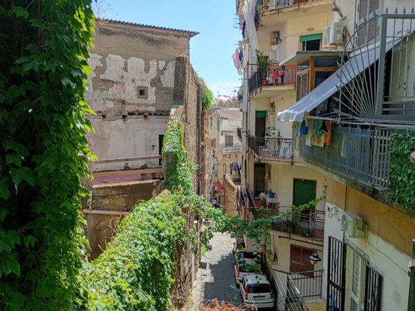 appartamento in affitto a Napoli in zona Montecalvario