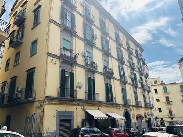 appartamento in affitto a Napoli in zona Chiaia