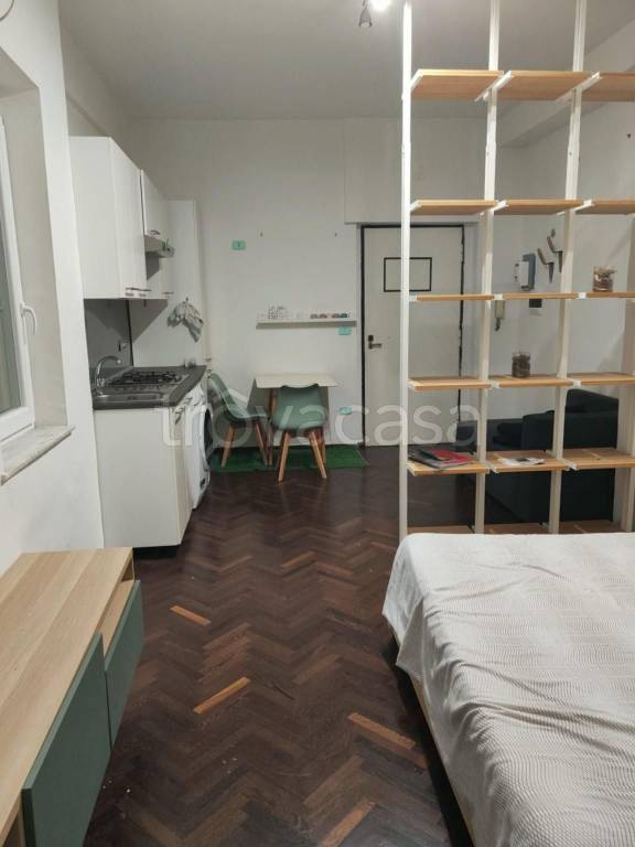 appartamento in affitto a Napoli in zona Porto